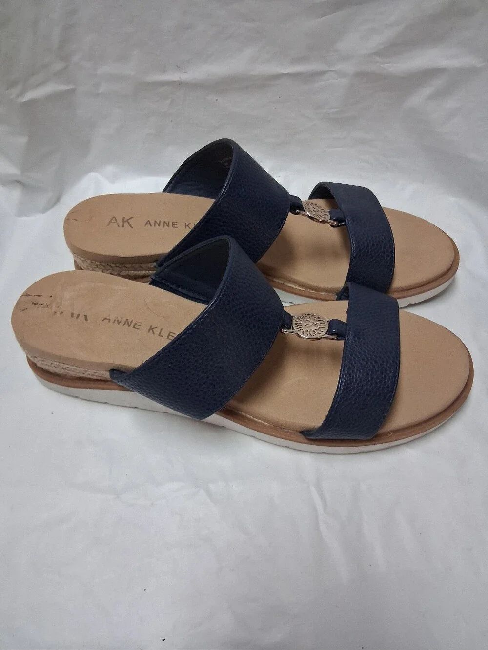Anne Klein Navy Double-Band Slide Sandals with Gold Medallion Size 10M Preowned